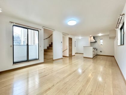 多摩区長尾4丁目 戸建 リビング