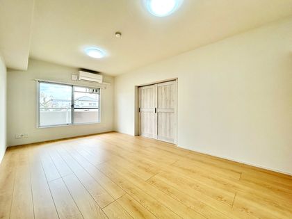 サンビームヒルズ西菅 4号棟 リビング