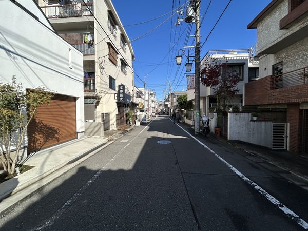 梅丘1丁目土地 前面道路含む外観 梅丘1丁目土地 前面道路含む外観