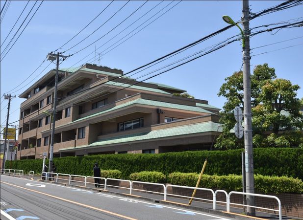 オリエントロイヤルハウス経堂 外観