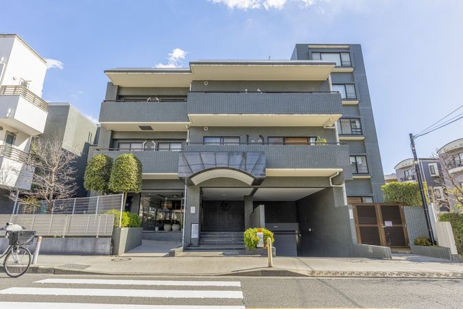ファミールプランシェ経堂 外観