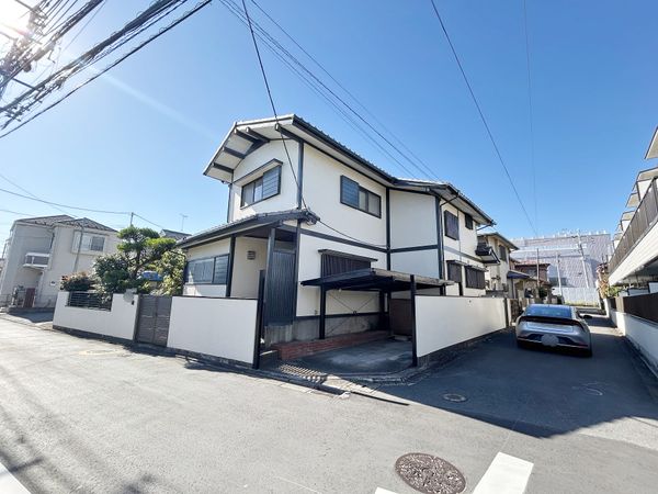 前面道路含む外観