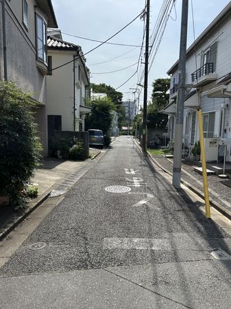 前面道路含む外観