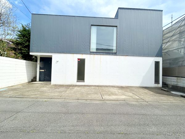 南雪谷4丁目 戸建 前面道路含む外観