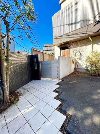 世田谷区祖師谷四丁目 一戸建 玄関 世田谷区祖師谷四丁目 一戸建 玄関