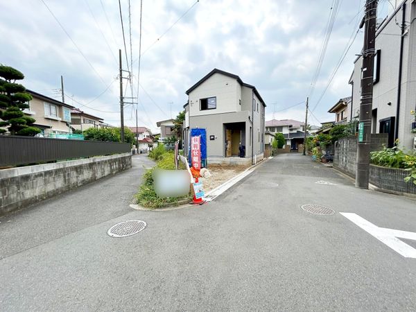 岩戸南3丁目 新築戸建 前面道路含む外観 岩戸南3丁目 新築戸建 前面道路含む外観
