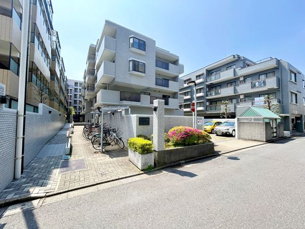 グローリア初穂喜多見 外観 グローリア初穂喜多見 外観