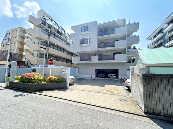 グローリア初穂喜多見 外観 グローリア初穂喜多見 外観