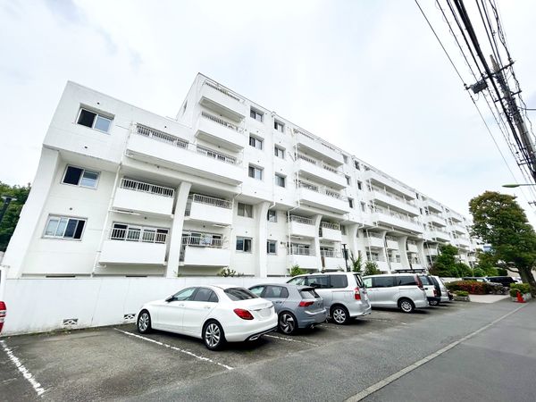 成城アンバサダー 外観