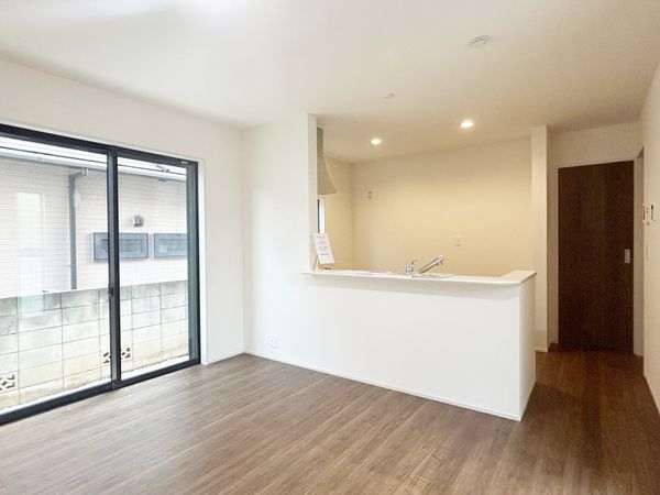 東大和市新堀1丁目 新築戸建 リビング