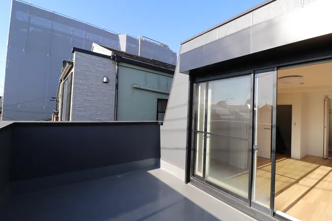 ルーフバルコニー