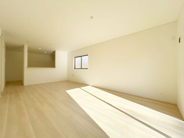 立川市幸町5丁目 新築戸建2号棟 リビング