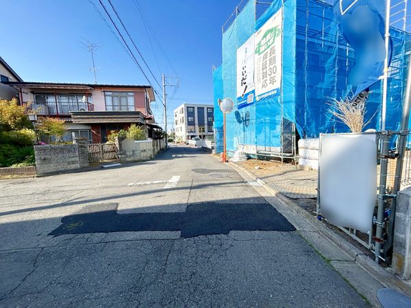 東村山市中央4丁目 新築戸建 B号棟 前面道路含む外観