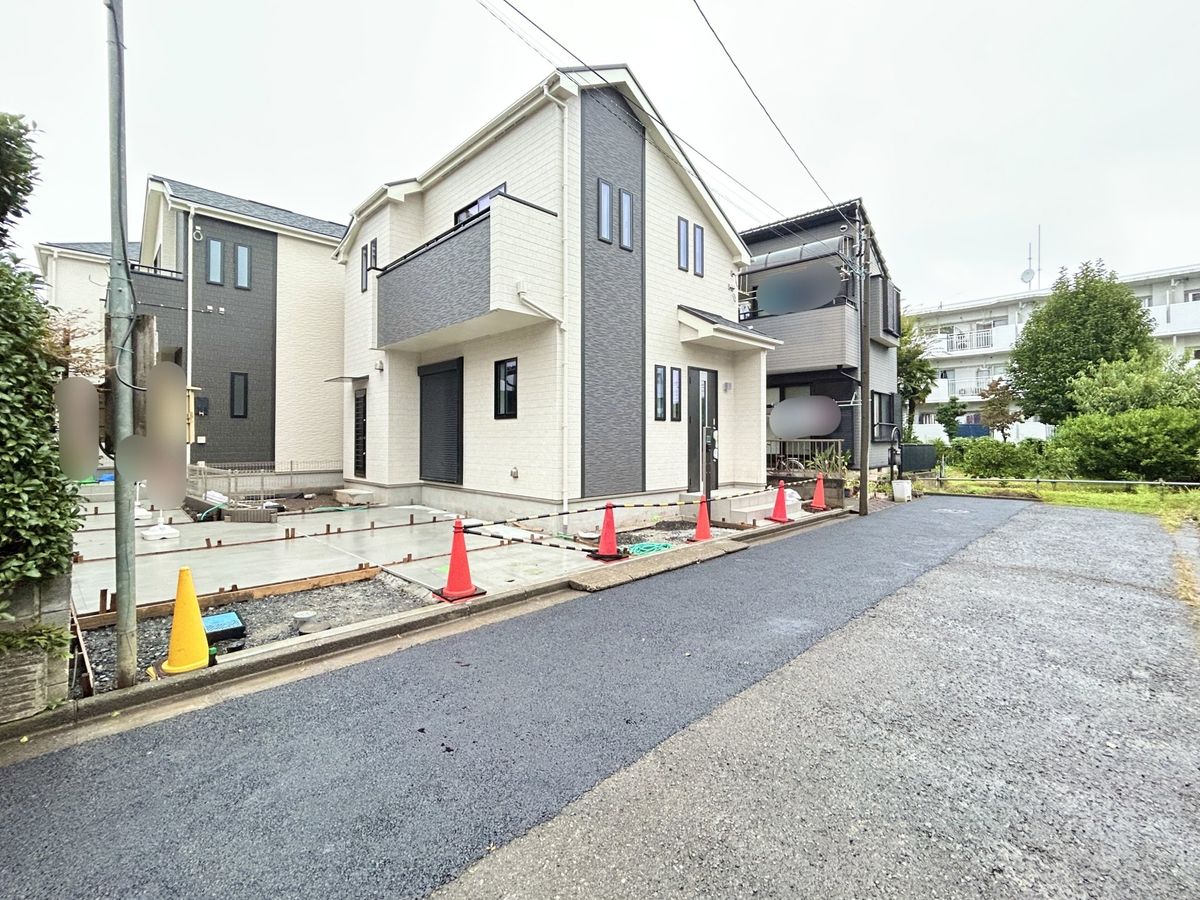 昭島市朝日町4丁目 新築戸建A号棟 前面道路含む外観 前面道路含む外観