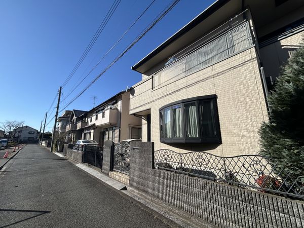 日野市石田2丁目 戸建 前面道路含む外観