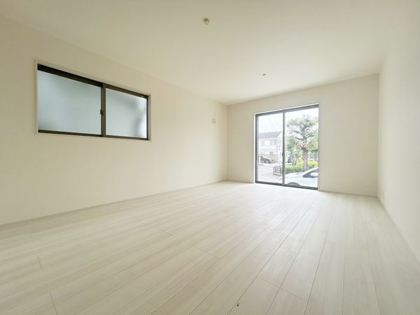 青梅市大門3丁目 新築戸建 リビング