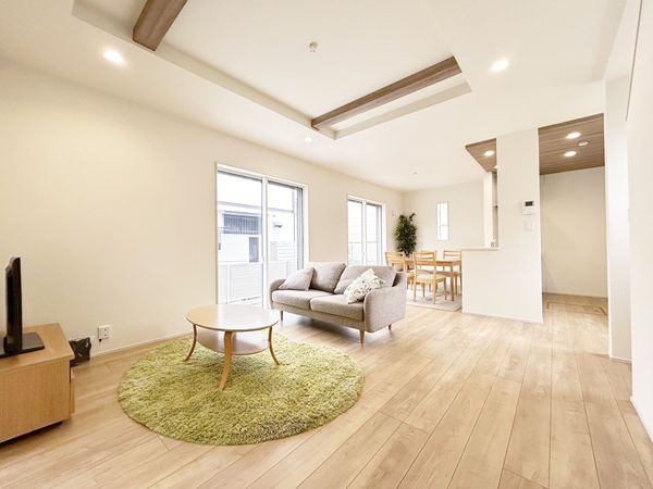 立川市幸町3丁目 新築戸建 リビング