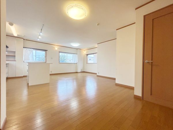 立川市柏町4丁目 賃貸併用住宅 リビング 立川市柏町4丁目 賃貸併用住宅 リビング