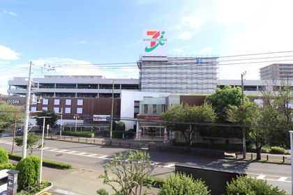 タカギ青梅橋マンション イトーヨーカドー東大和店(約550m) イトーヨーカドー東大和店(約550m)