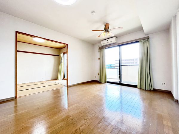 ハイホーム立川参番館 リビング