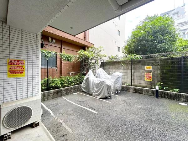 バイク置き場