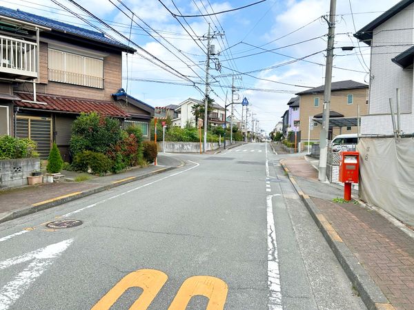 昭島市中神町1丁目 土地 前面道路含む外観