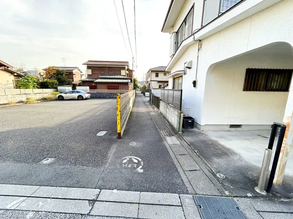 西側道路