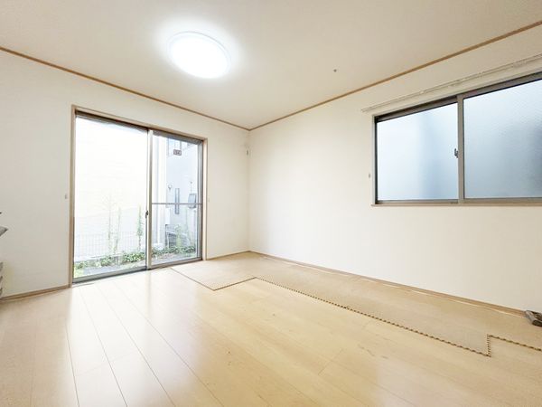 青梅市師岡町2丁目 戸建 リビング