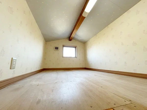 小屋裏収納