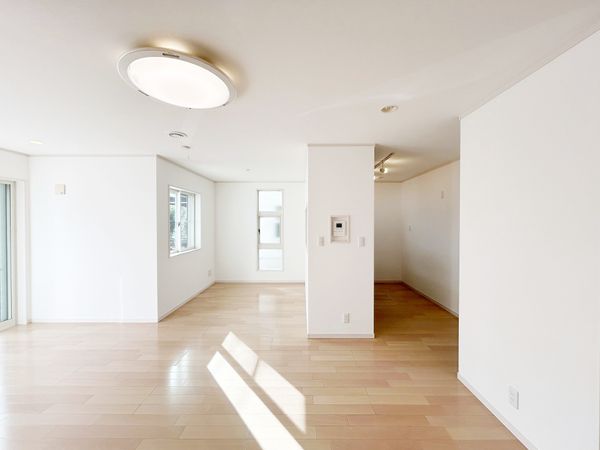 昭島市中神町1丁目 戸建 リビング 昭島市中神町1丁目 戸建 リビング