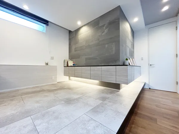 洋室約9.5帖（壁面一部エコカラット使用）