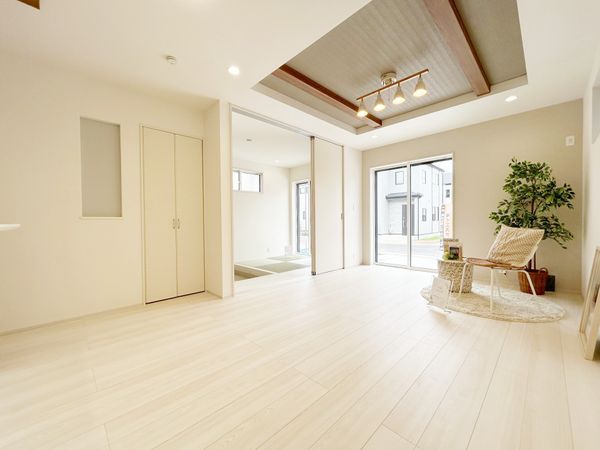 昭島市田中町1丁目 新築戸建 3号棟 リビング