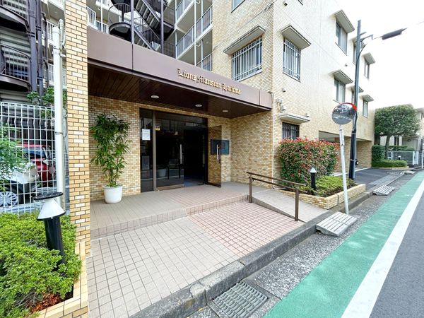 ライオンズマンション拝島 エントランス