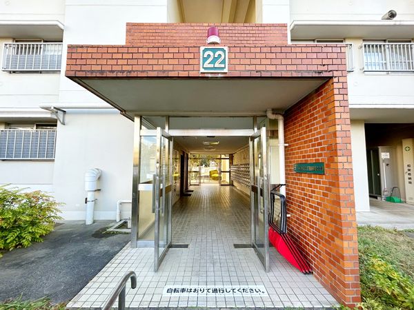昭島つつじが丘ハイツ北 22号棟 エントランス エントランス