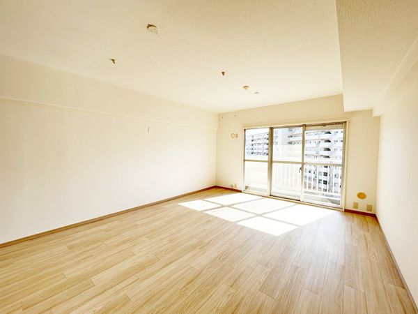 昭島つつじが丘ハイツ北 22号棟 リビング