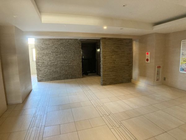 レクシオ拝島 エントランス