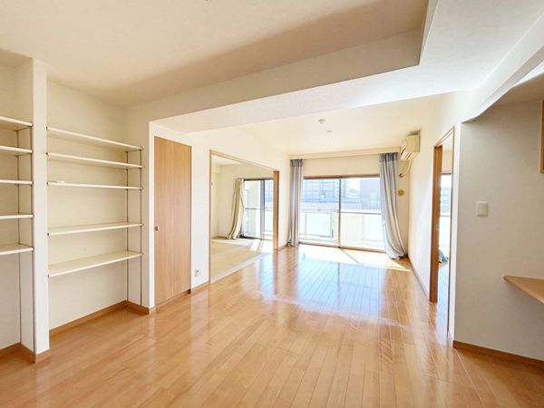 ザ・バーデン昭島 リビング ザ・バーデン昭島 リビング