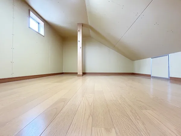 小屋裏収納