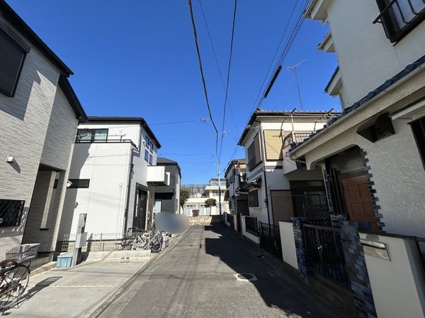 西東京市富士町6丁目 戸建 前面道路含む外観