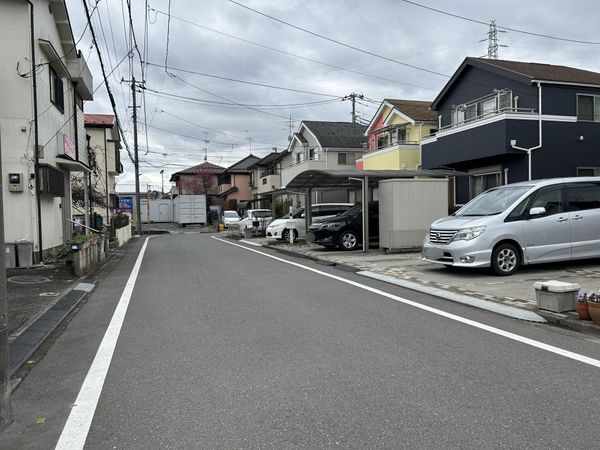 小平市大沼町2丁目 戸建 前面道路含む外観