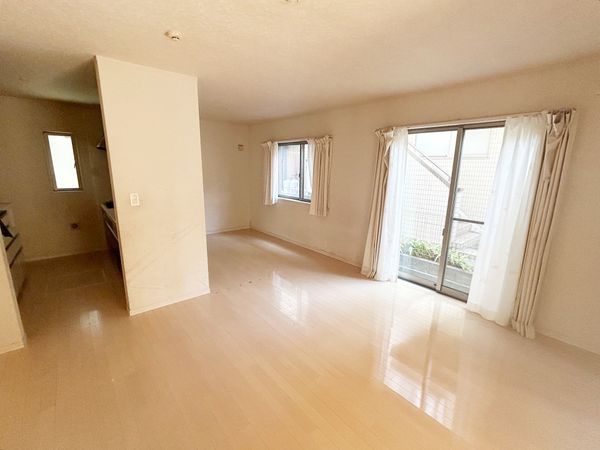 小平市大沼町1丁目 戸建 リビング