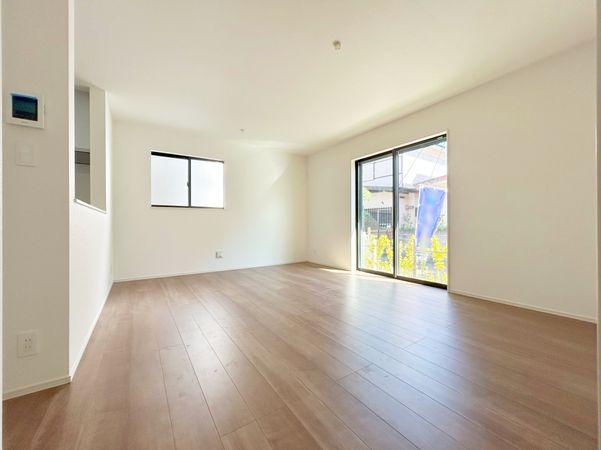 西東京市北原町2丁目 新築戸建 リビング