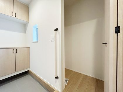西東京市芝久保町4丁目 新築戸建 1号棟 玄関 玄関