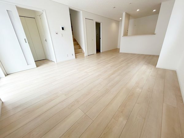 西東京市柳沢6丁目 戸建 リビング