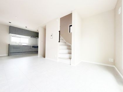 小平市美園町1丁目 新築戸建 リビング