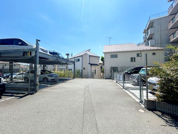 アイディーコート田無WEST 駐車場