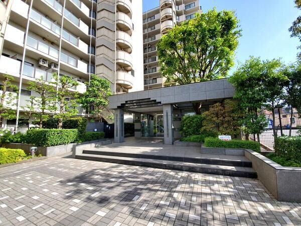 東建ニューハイツ花小金井 エントランス 東建ニューハイツ花小金井 エントランス