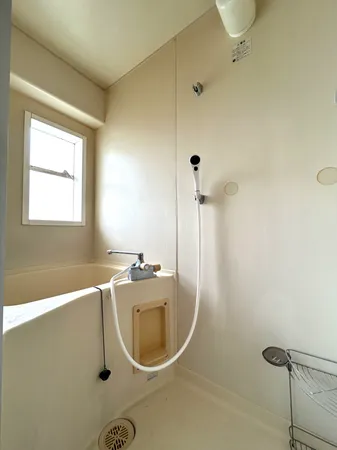 浴室空室時室内写真