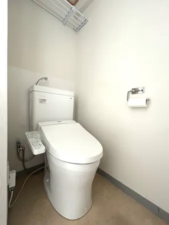 トイレ空室時室内写真