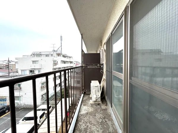 バルコニー空室時室内写真